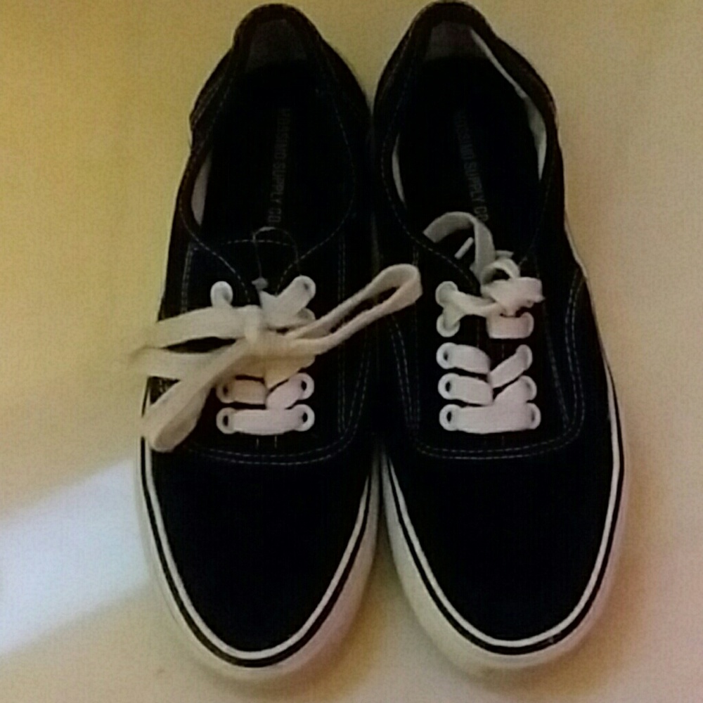 Mossimo Sneakers